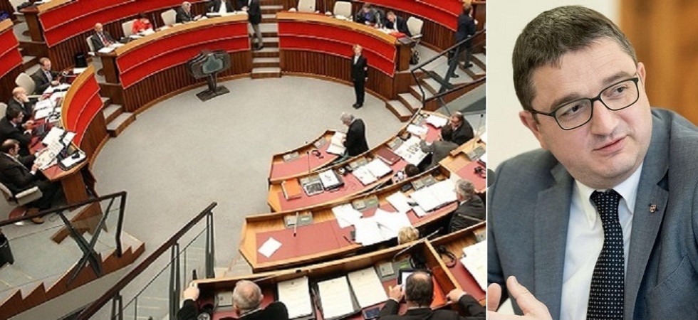 Vitalizi, rivalutazione del 12% e Lega-Svp cercano di correre ai ripari